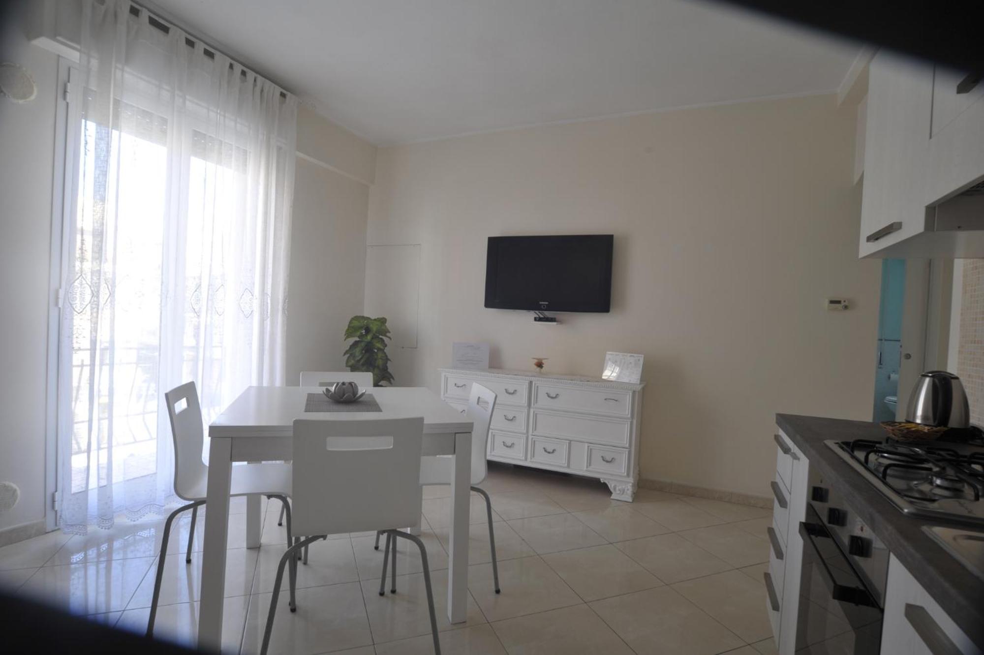 Casa Vacanza Rossella Σαν Ρέμο Εξωτερικό φωτογραφία